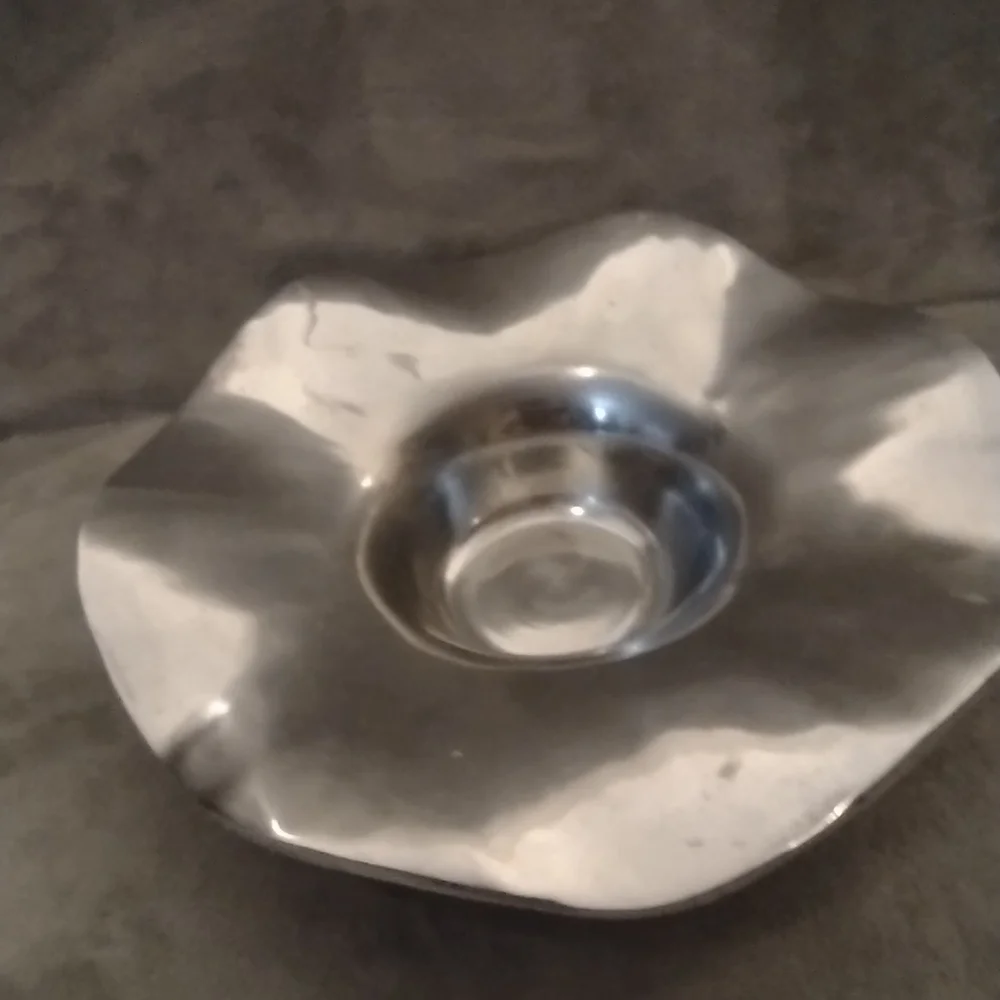 Elegant Silver Decorative Bowl
